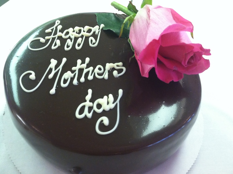 Mother’s Day Chocolate Ganache Cheesecake