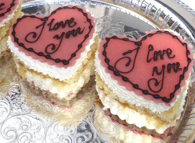 Valentines Heart Cakes