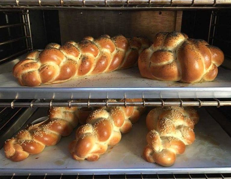 FRESH CHALLAH BREADS! 🍞🍞 Andersen’s Danish Bakery & Restaurant