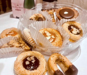 Love Marzipan Cookie Gift Pack - The Andersen’s Danish Bakery & Restaurant