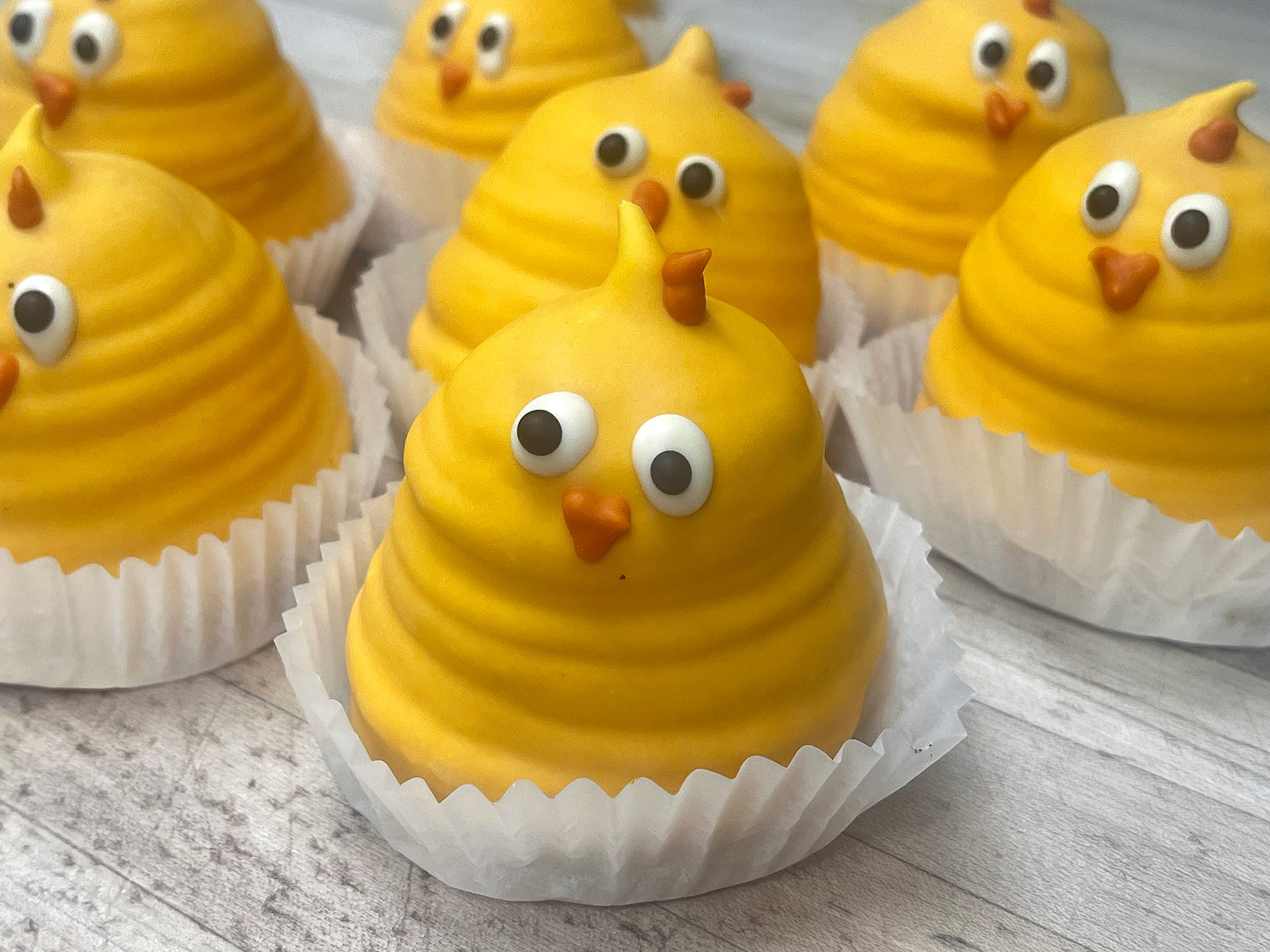 Easter Chick Flødebolle