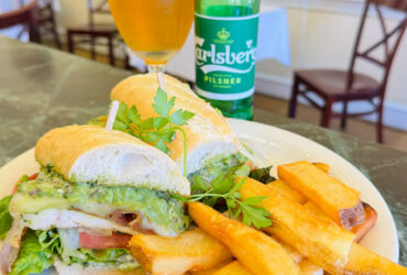 CALIFORNIA CHICKEN AVOCADO SANDWICH